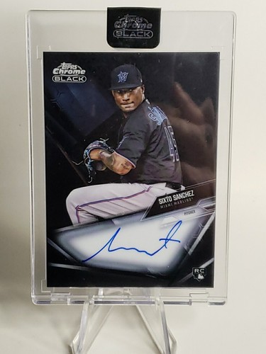 2021 Topps Chrome Black Sixto Sanchez Rookie Auto Miami Marlins RC - Bild 1 von 2