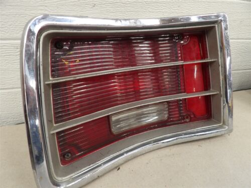 LH DRIVER SIDE TAILLIGHT CHEVROLET PASSENGER CAR 73 IMPALA CAPRICE -EXCEPT WAGON - Picture 2 of 7