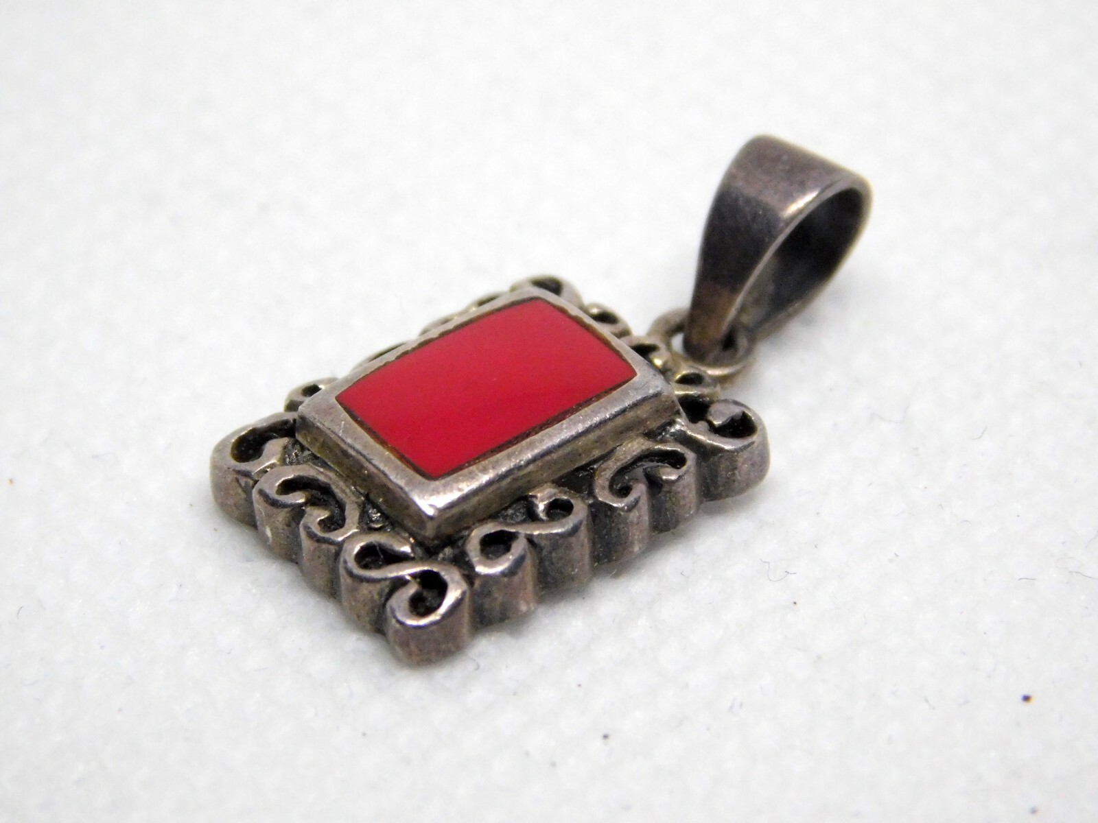 Sterling Silver Rectangular Red Enamel Pendant 92… - image 3