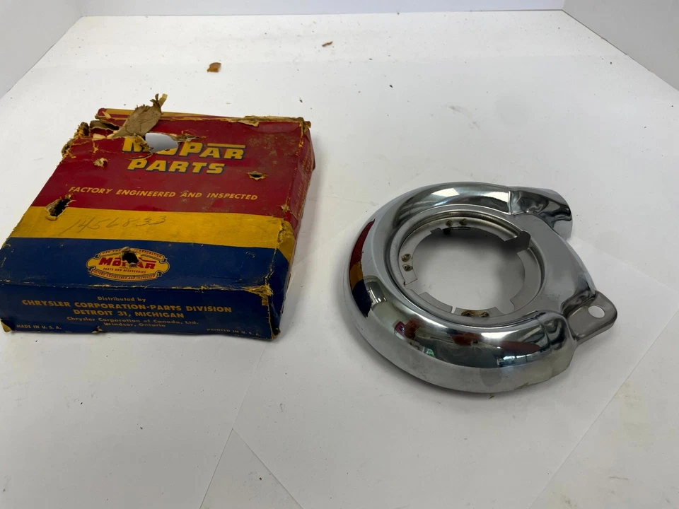 Dodge Meadowbrook Coronet 1953 lámpara de estacionamiento izquierda marco de luz cromado 1456833 nuevo en stock Foto 4 de 4