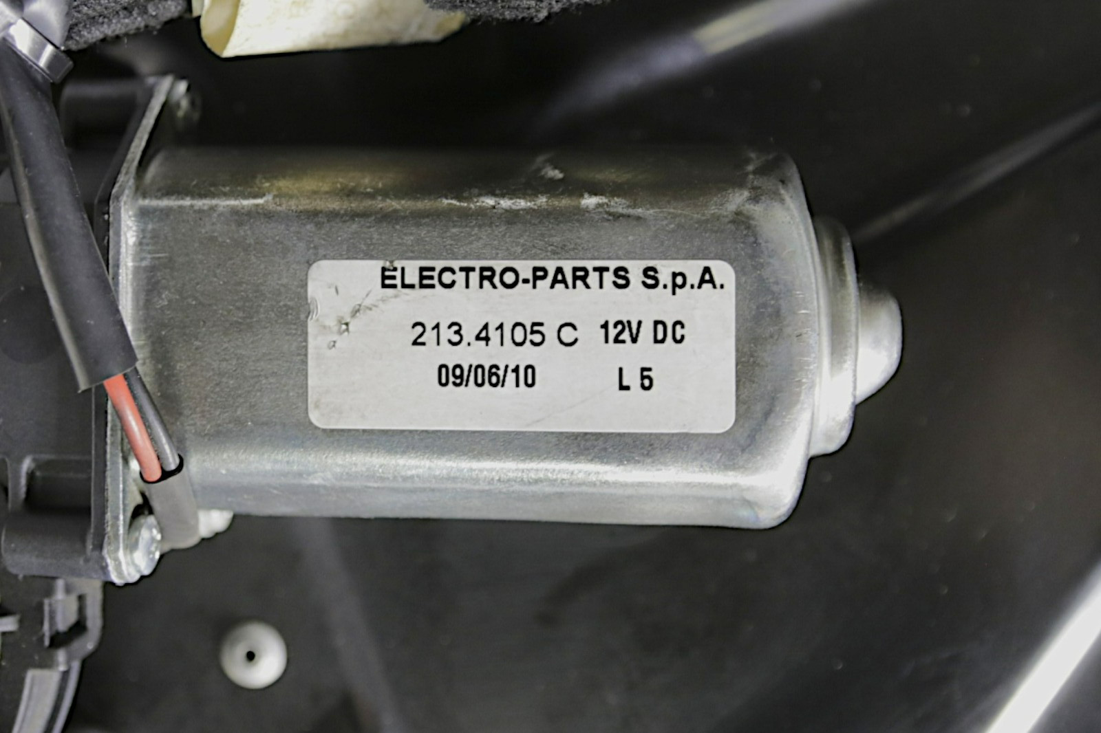 Audi R8 V10 Spyder Rear Window Regulator Housing 427845051B 2011 - 2015 OEM