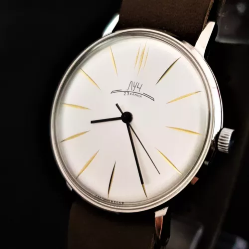 Vintage Watch USSR Poljot De Luxe 2209 ULTRA SLIM Wristwatch LUCH 23 Jewels