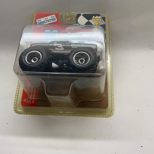 Muscle Machines Monster Truck Dale Earnhardt SR Goodwrench Chevy Chevrolet 1/64 - Picture 7 of 11