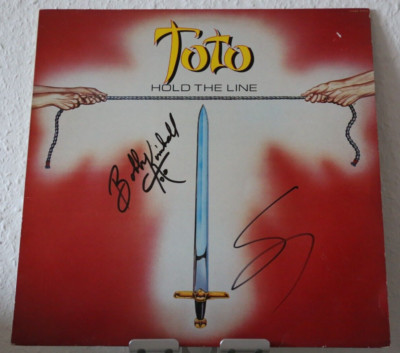 ORIGINAL Autogramm. Steve Lukather & Bobby Kimball. VINYL 12''. TOTO HOLD T. LINE