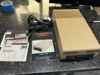 COMMODORE 64 1541 DISK DRIVE with POWER LEAD MANUAL C64 CABLE NOT LOADING