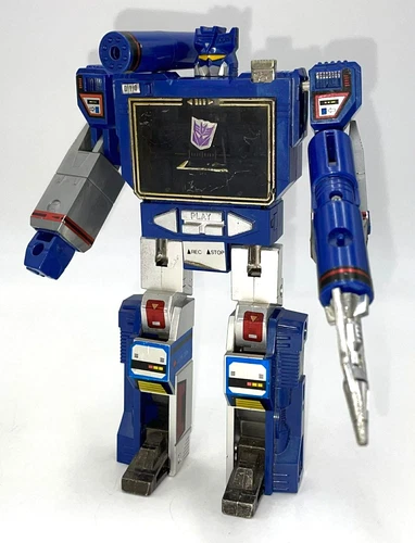 Vintage 1984 Hasbro G1 Transformers SOUNDWAVE Action Figure with Weapons Loose