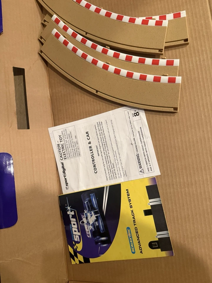 Scalextric Digital Sports Nissan Lane Changing slot car racing set Vintage 3 Car - Image 4 of 4