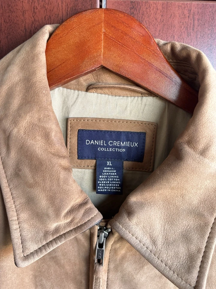 Chaqueta de bombardero Daniel Cremieux Collection para hombre de cuero gamuza marrón tostado talla XL Foto 3 de 4