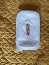 Lancôme Paris White Cosmetic Case Train Bag ...