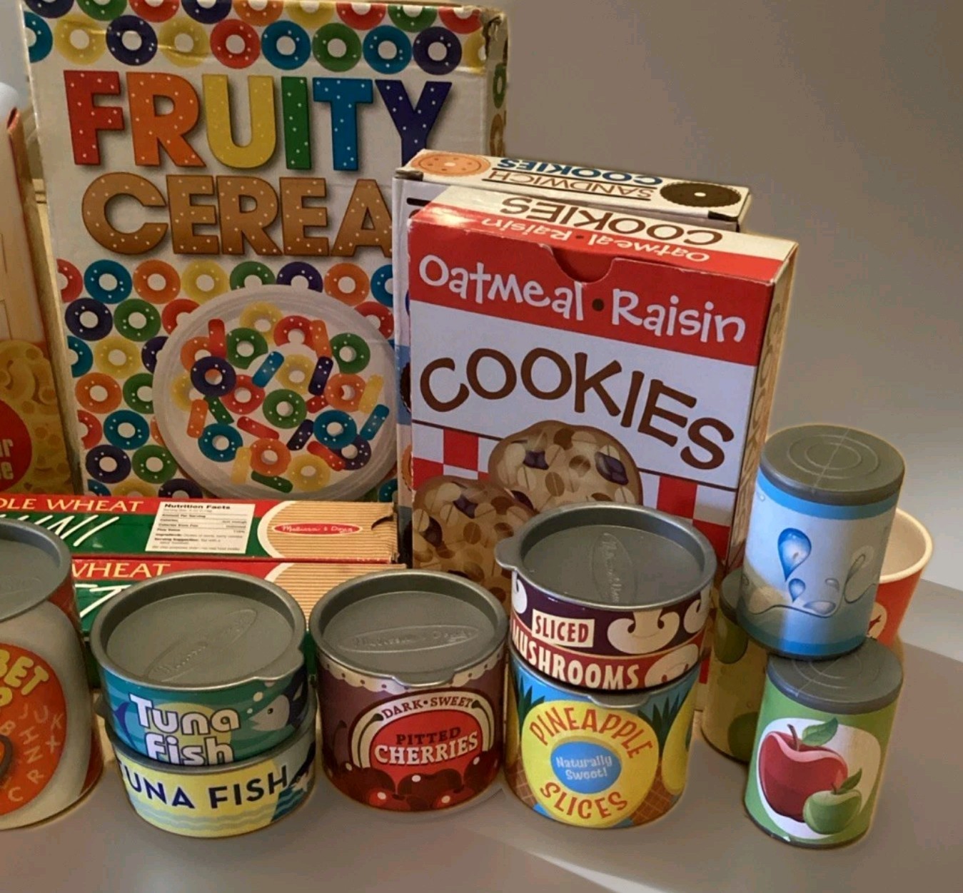 Melissa & Doug Pretend Play Food Set – 20+ Cardboard Boxes & Containers – Kids