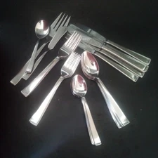 International Silver Sophisticate Stainless Flatware 5 Place Settings, 28 Pieces