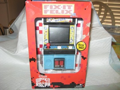 Disney フィックス・イット・フェリックスJr. ミニアーケード Fix It Felix Mini Video Arcade Game Classics Disney Wreck-it Ralph