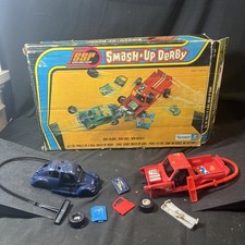 Vintage Kenner 1973 SSP Smash-Up Derby - 1 truck 1 car 2 ramps 2 cords