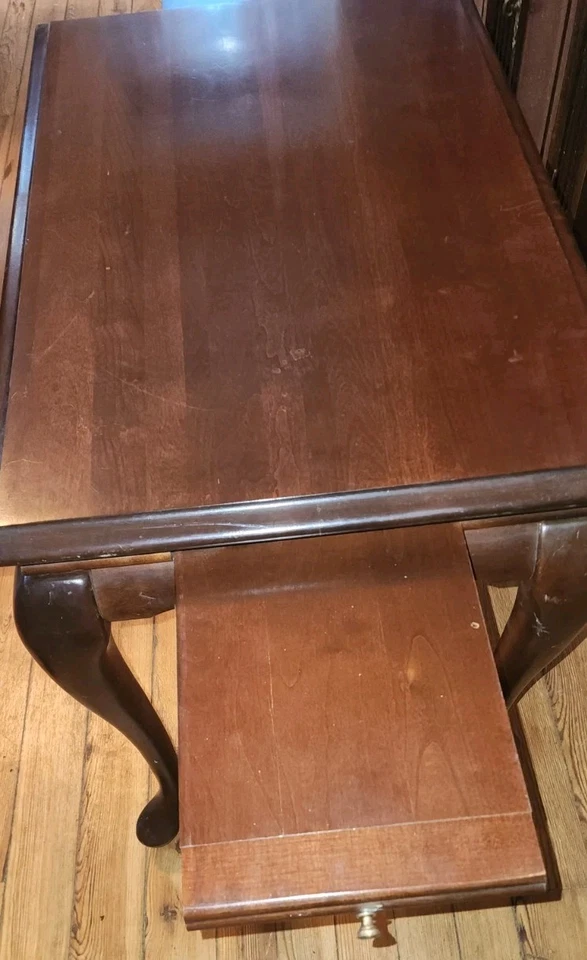 Mesa de té vintage maciza cereza reina anne con tablas extraíbles Foto 3 de 4