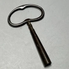 Antique Iron Ornate Clock  Winding Key Size 3/16ths Shaft 3" Long by 1-1/2"  #4?