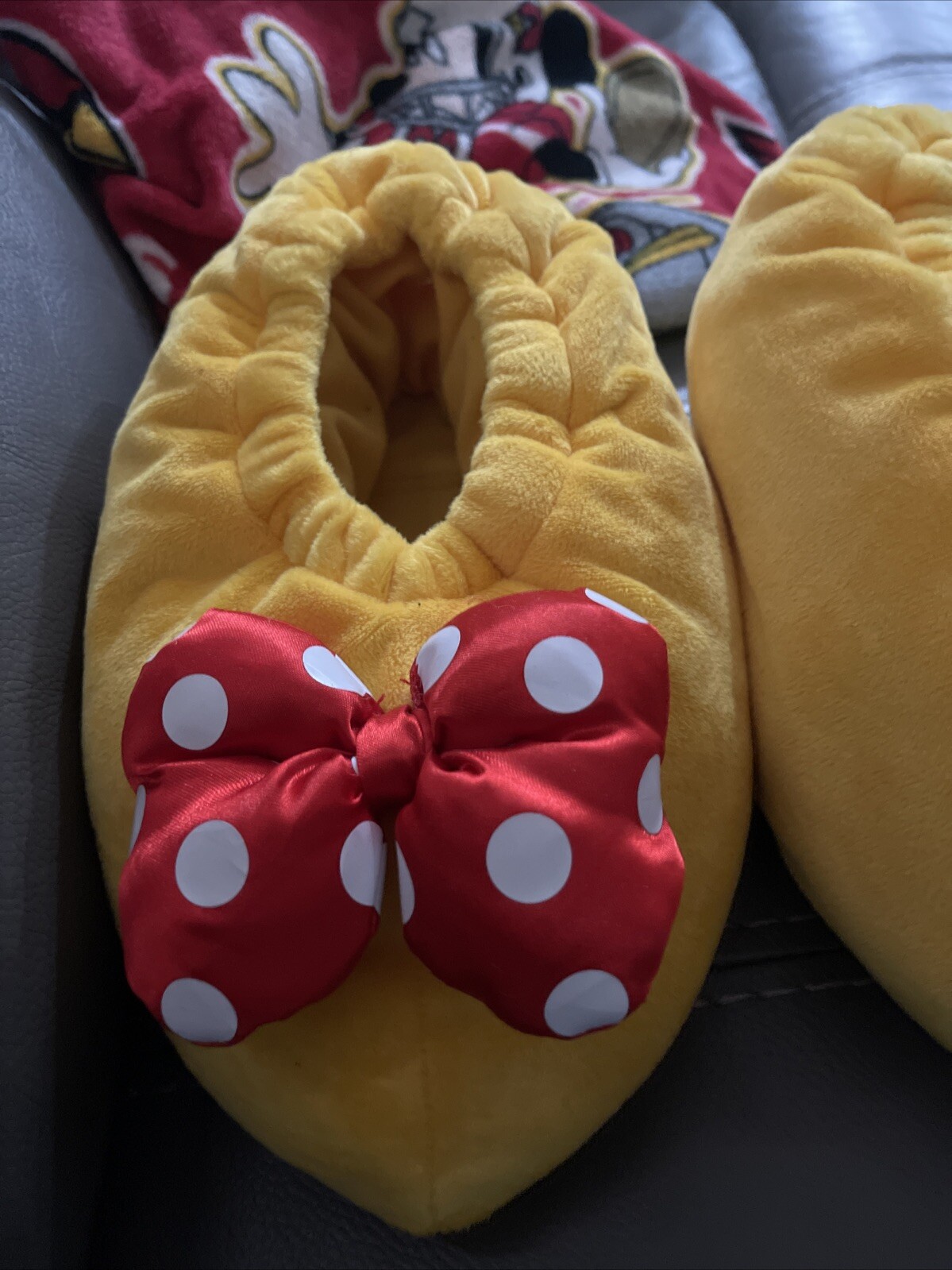 PANTOFOLA D’ORO Disney Parks Minnie Mo giallo peluche pantofole fiocco a pois adulto medio