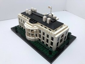 LEGO Architecture: The White House 21006.