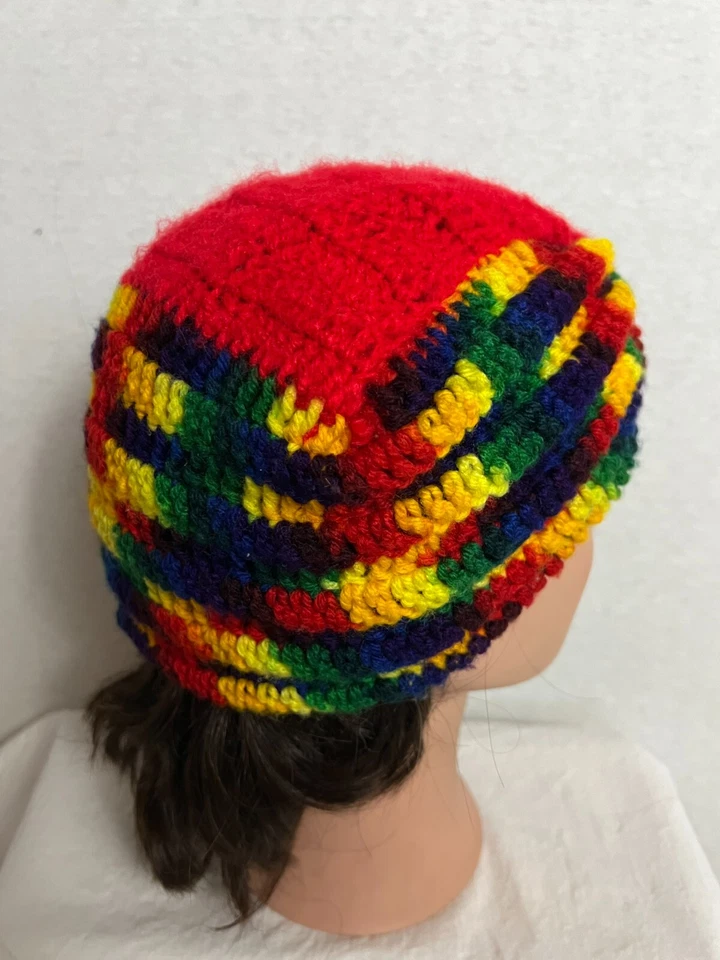 Sombrero Turbante Hecho a Mano Cubierta Tejida Brillante Multicolor Acrílico S-20-21 Foto 3 de 4