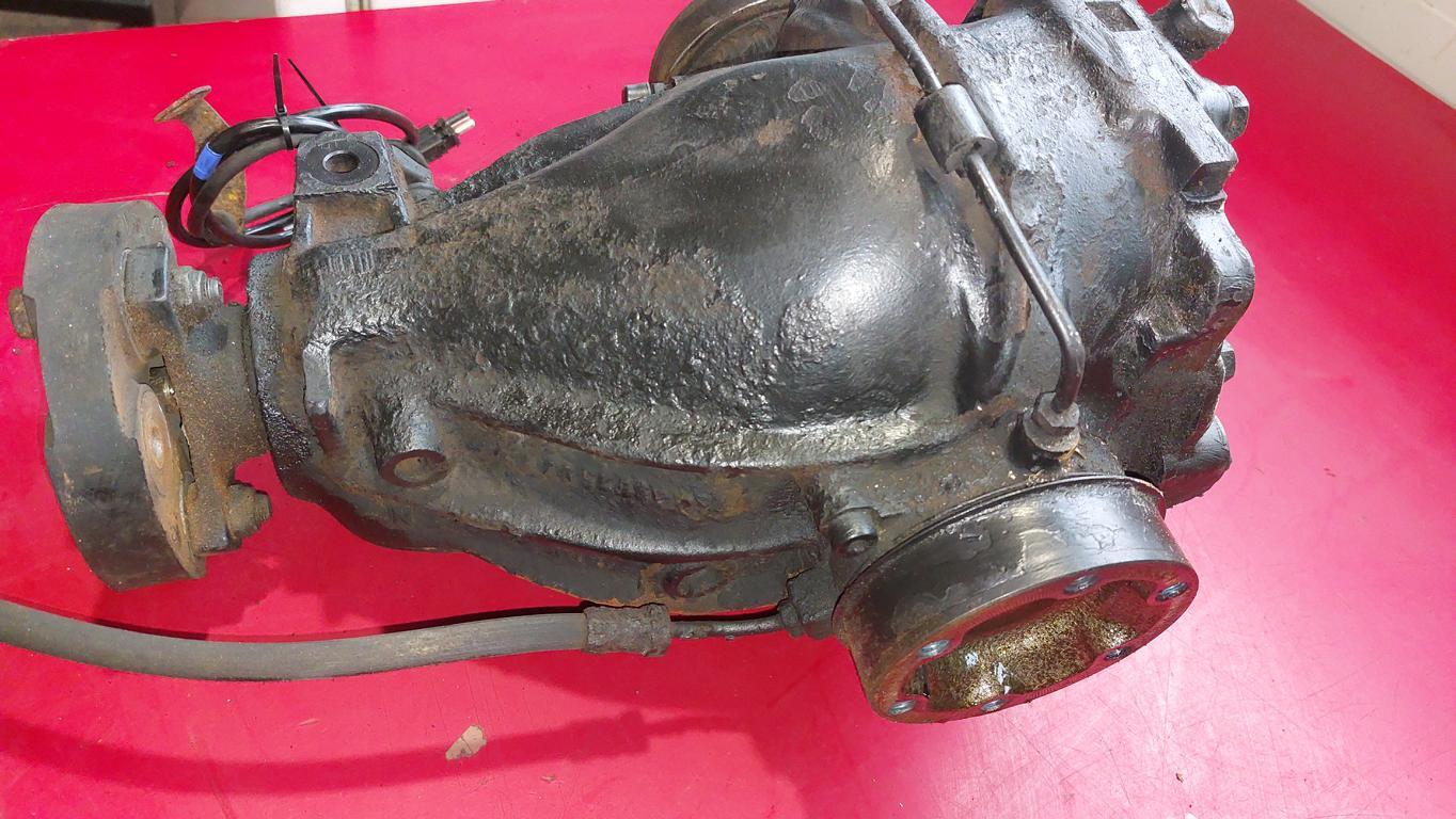 Hinterachsmittelstück Differenzial ABS ASD Mercedes W124 1:3,27  