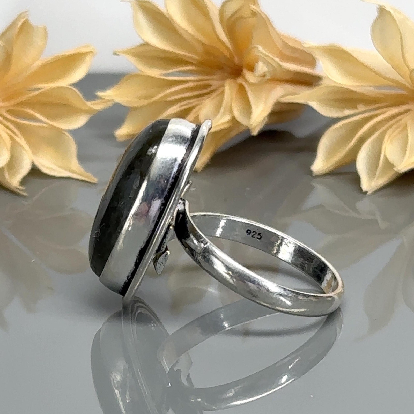 Oval Labradorite Sterling Silver Statement Ring- … - image 5