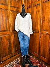 Women  s White Knit V-Neck Long Sleeve Oversized Pullover Sweater Size S
