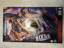 Brand New Transformers War for Cybertron Siege Titan Class Omega Supreme