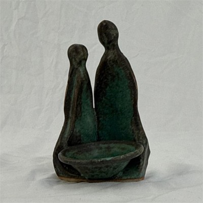 Signed Sandy Hansen Ceramic Couple Figurine w/ Bowl Green Black 5 in