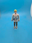 Vintage Star Wars Luke Skywalker Farm Boy Figure Kenner 1977 Hong Kong W/ Saber