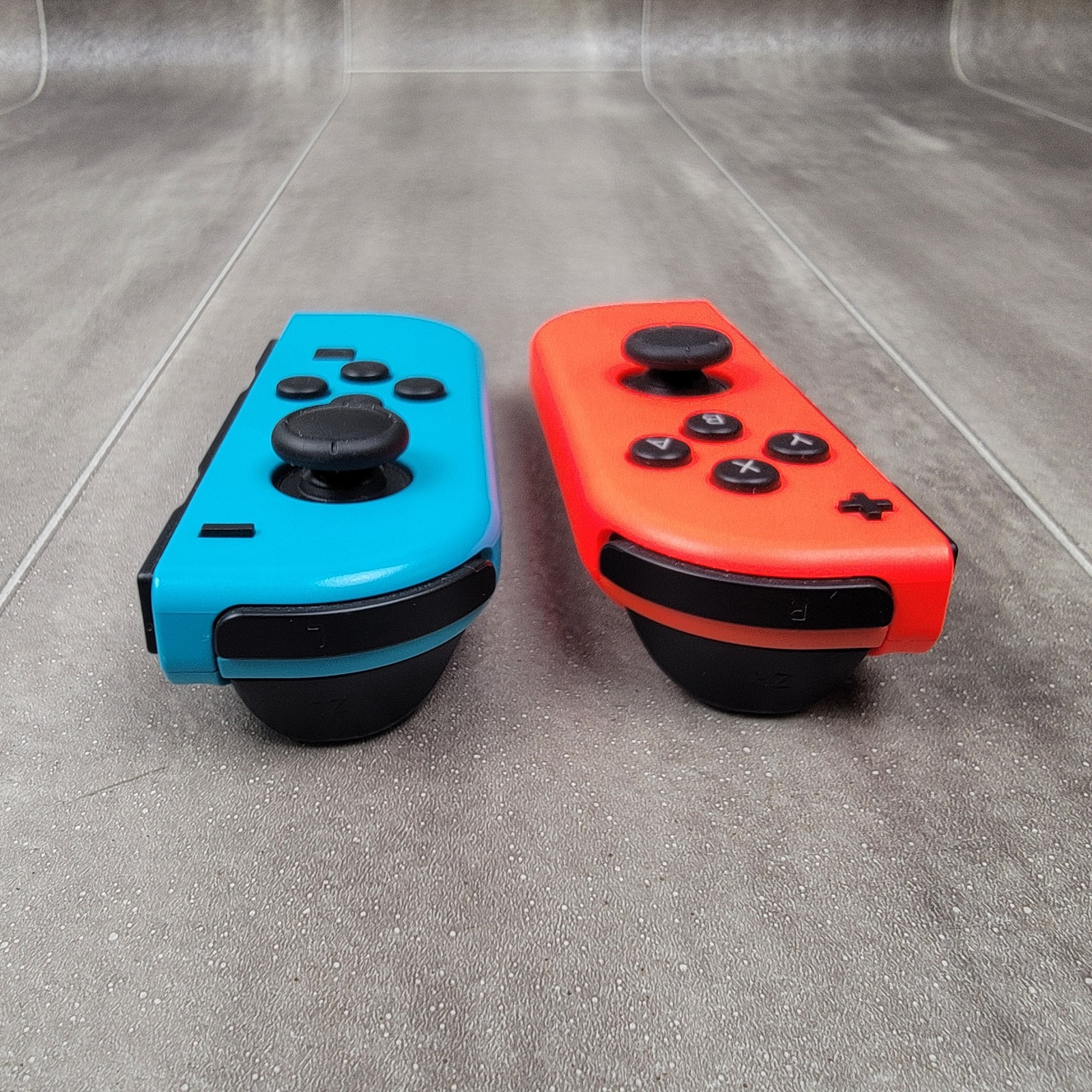 Nintendo Switch Joy-Con Coppia Controller HAC-015/HAC-016 Rosso Neon/Blu Neon foto 5