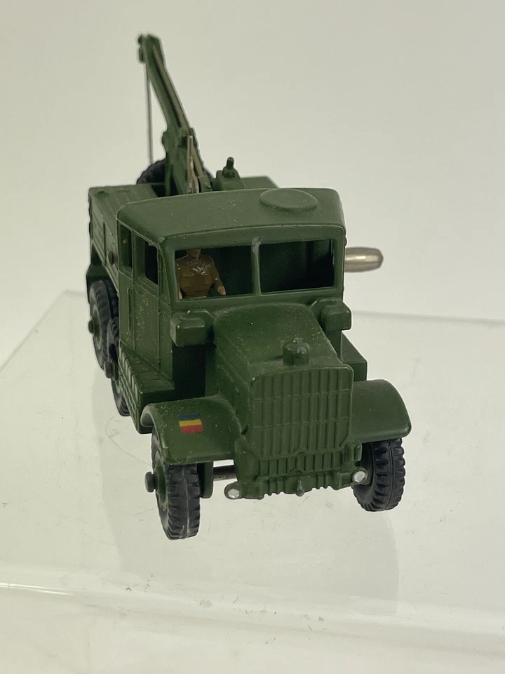 Dinky SuperToys 661 Recovery Tractor Near-mint in an excellent Original Box - Image 3 of 4