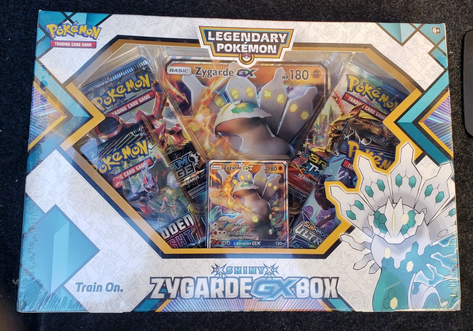 Pokemon BOX Pokemon Lendarios SHINY ZYGARDE-GX Brilhante 40819