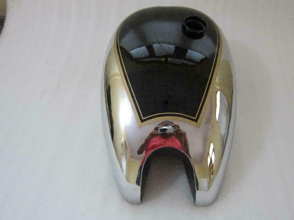Foto 5 di 8