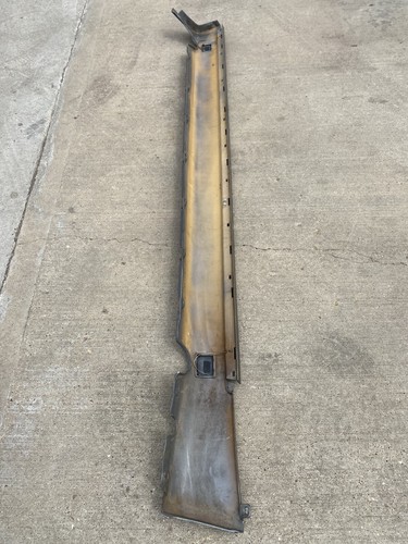 Mercedes Benz W124 Estate LH Side Skirt. - Picture 4 of 5