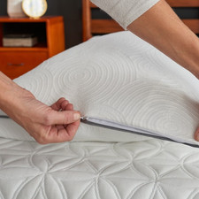 TEMPUR-Protect Pillow Protector King