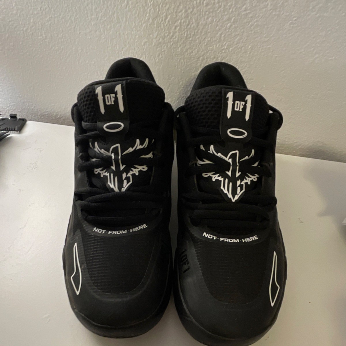美品PUMA Melo ブラックバスケットシューズ PUMA MB.01 M.E.L.O. Iridescent Dreams Black White Basketball Shoes