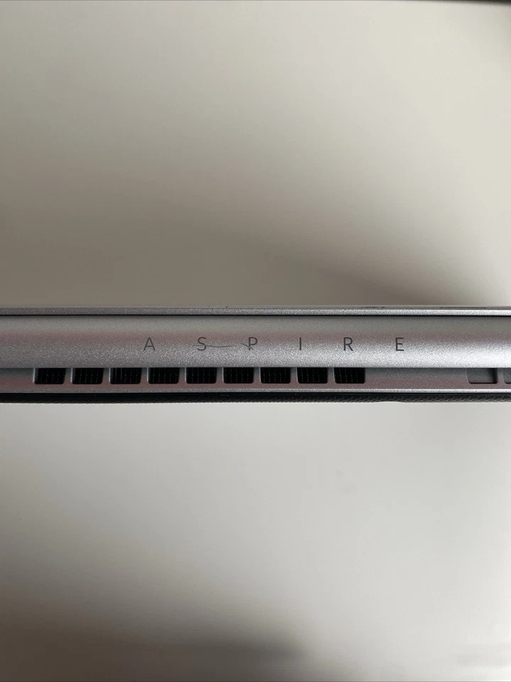 Acer Aspire 1 - 15.6" FHD Intel N4500 4G RAM 128G Flash Drive Windows 11 S mode - Image 3 of 4