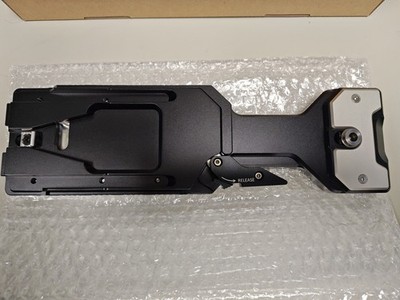 SmallRig VCT-14 Quick Release Tripod Plate - New - Opened once to take photo
