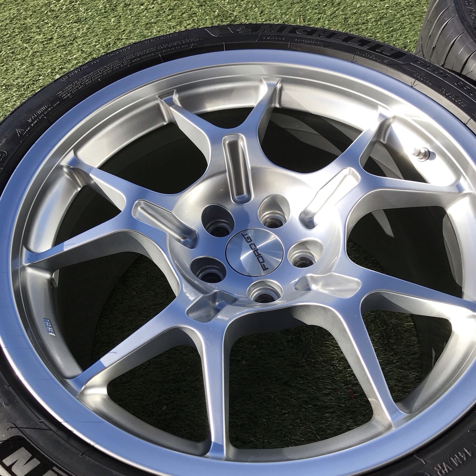 18 19 FORD GT RIMS TIRES OEM GENUINE SET FACTORY WHEELS 4G7V1007DA BBS