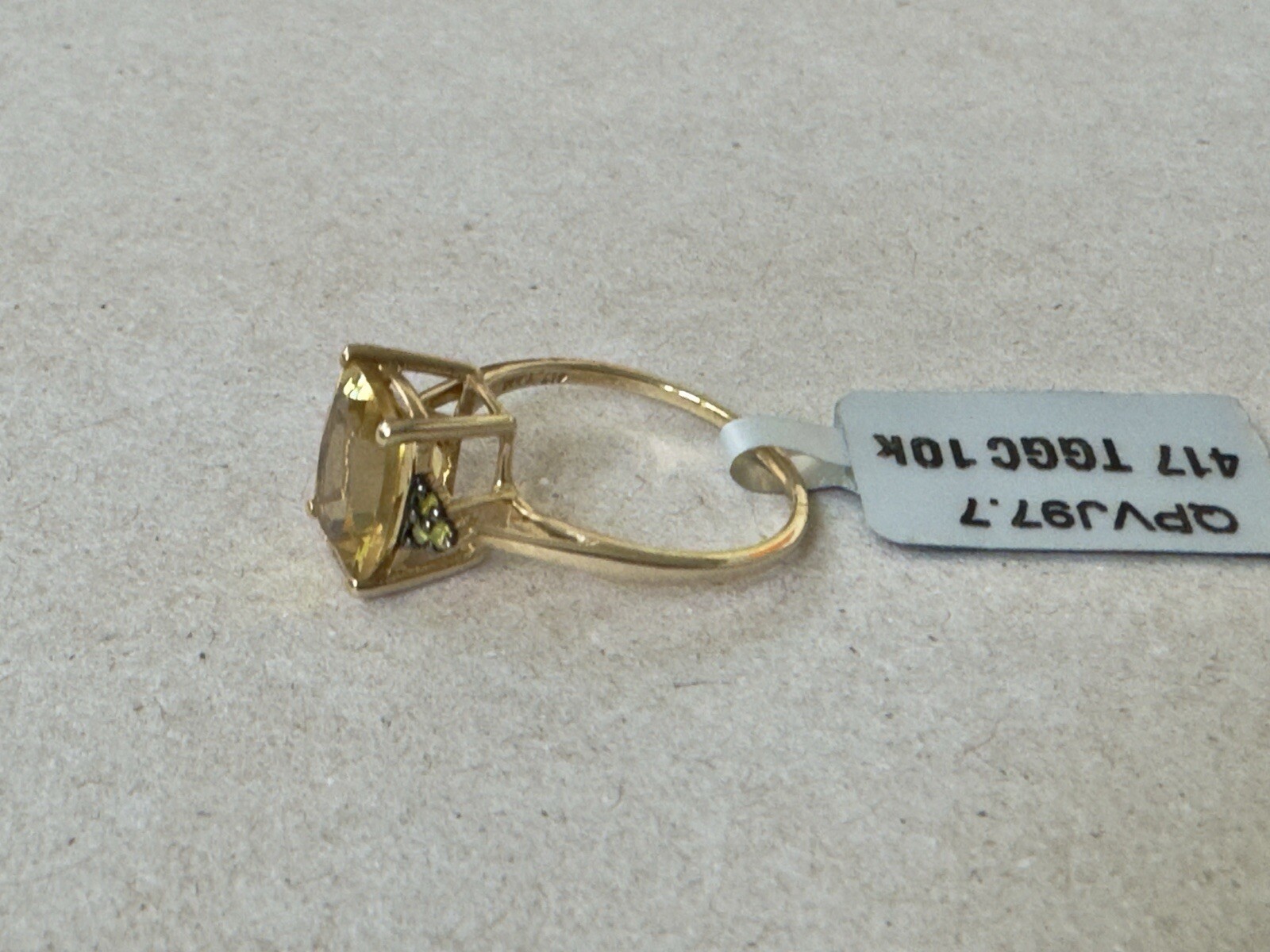Picture 4 of 8