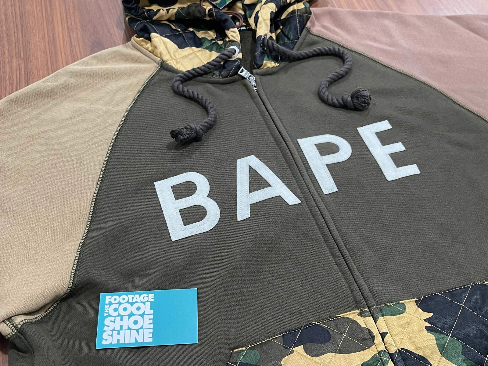 A BATHING APE (BAPE) A BATHING APE BAPE 1ST CAMO FULL ZIP FELPA CON CAPPUCCIO GIACCA MILO OLIVA DRAB ORO MARRONE XL