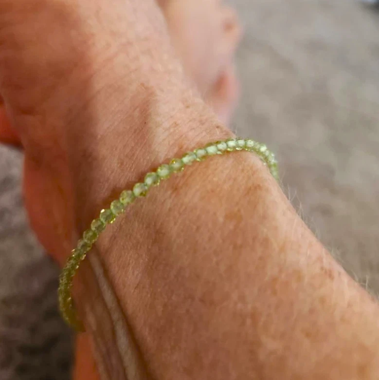 Tobillera Peridoto Delicada Cuentas Verde Sanación Reiki Resistente al Agua Mujeres Regalos Foto 4 de 4