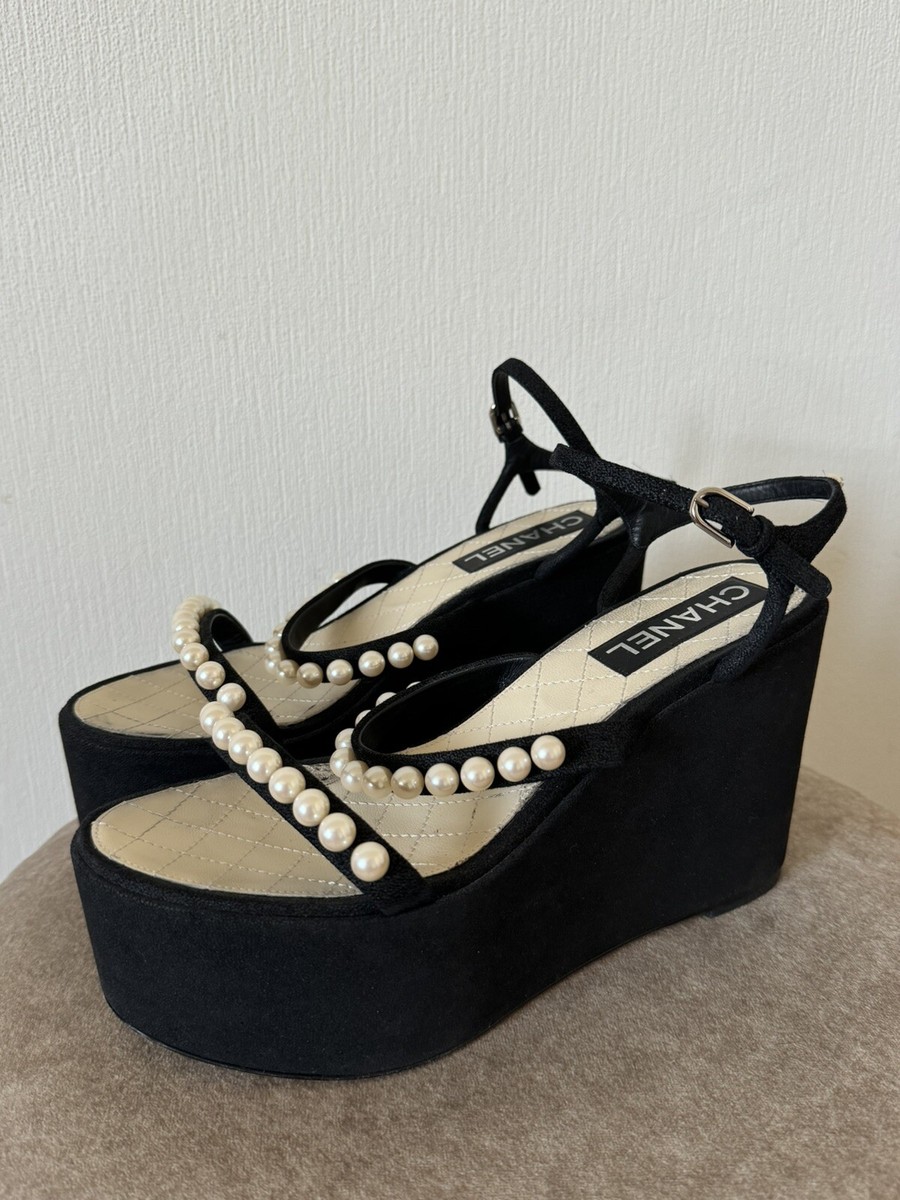 1,2k Authentic Chanel Pearl CC Logo Platform Wedge Sandals