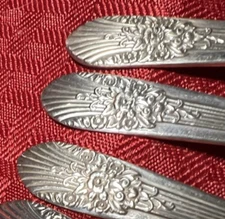 Wm ROGERS MFG CO*MARIGOLD PATTERN*6 SALAD FORKS*EXCELLENT*1939