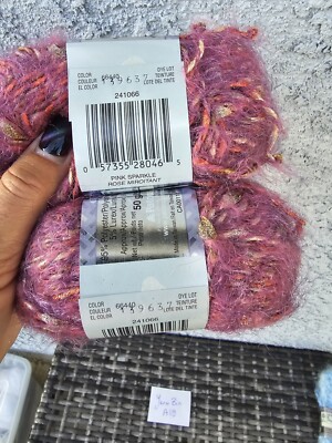 NOS Patons Glittallic Polyester Lurex Yarn Crochet #5 Bulky Pink