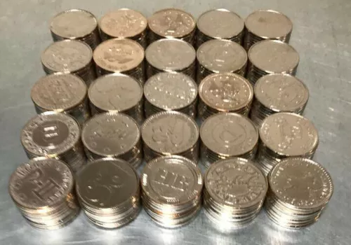 100 MIXED SILVER PACHISLO SLOT MACHINE TOKENS, TUMBLE CLEANED