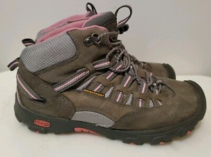 pink hiking boots