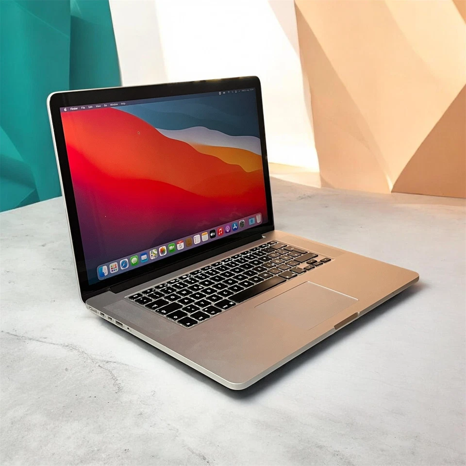 Apple MacBook Pro Retina 15,4 Zoll (256GB SSD, Intel Core i7 4.Gen, 2,2GHz_3,3_6, Foto 1 von 5