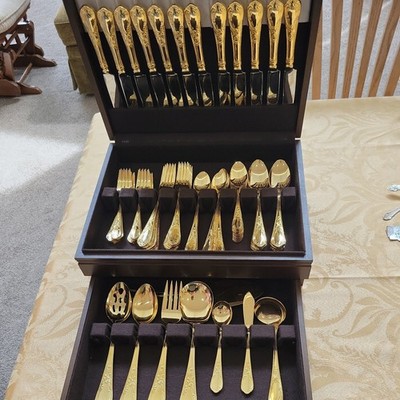 Bestecke SBS Solingen 80 Piece service for 12 23/24K Gold Plated. Serving pieces