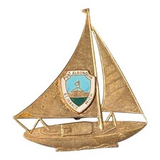 2” Fort Algonquin St. Ignace Souvenir Sailboat Brooch Lapel Pin Michigan Boat