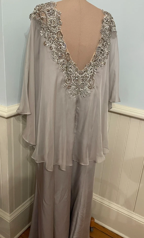 Vestido de noche Alyce Paris beige nuevo sin etiquetas talla XL Foto 3 de 4
